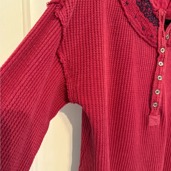 We the Free Burgundy Sweater *GREAT USED CONDITION* - Picture 7 of 12